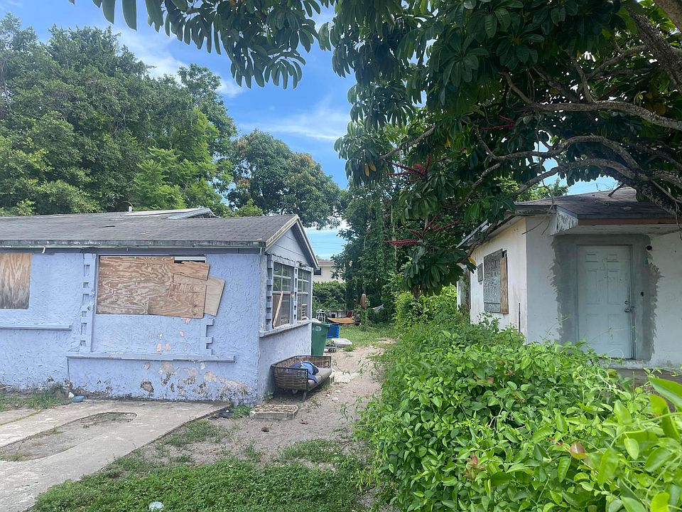 2nd image of 2470 NW 87TH Street