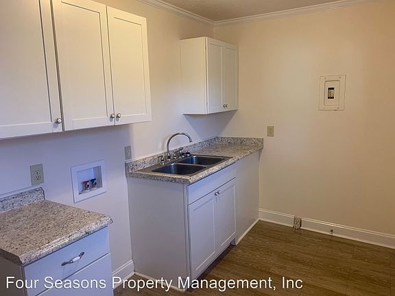 5th image of 1127 Allen St APT 1