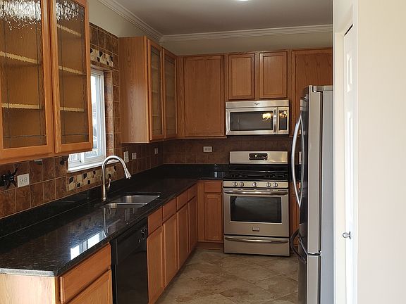 4th image of 2827 Arches Dr