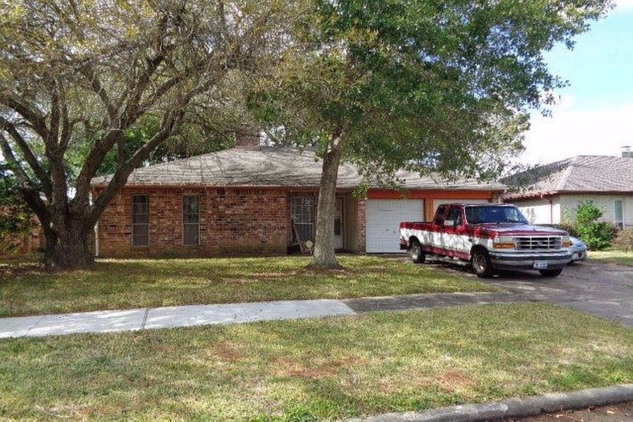 1st image of 15318 Timberlea Dr