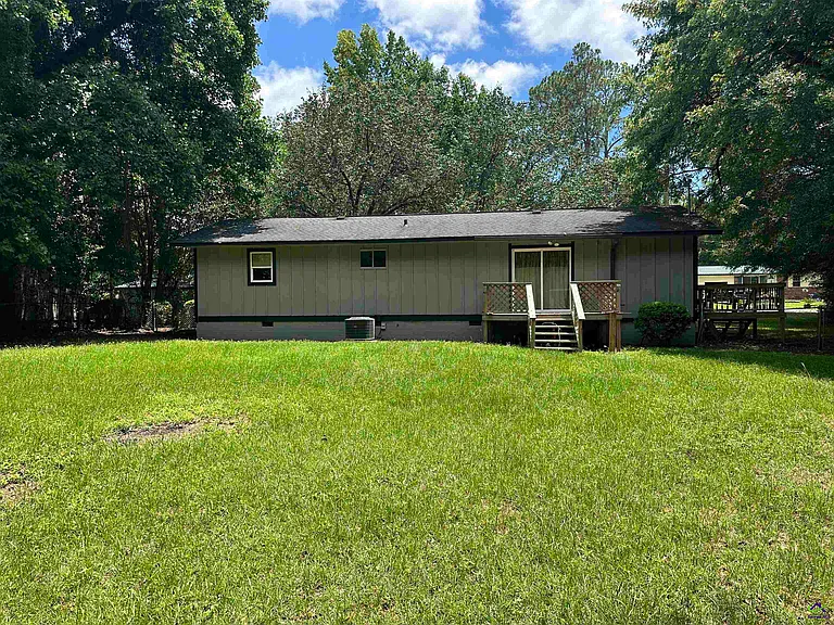 2302 Macy Ave — Photo 15
