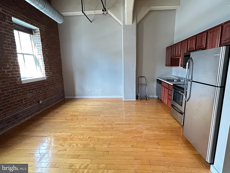 1010 Arch St #603 — Photo 10