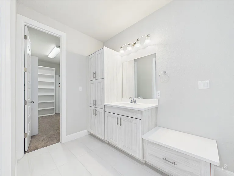 111 Tabago Ct — Photo 29