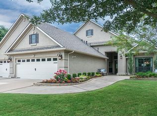 9209 Grandview Dr, Denton, TX 76207