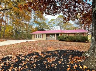 608 Tanglewood Dr, Seneca, SC 29672