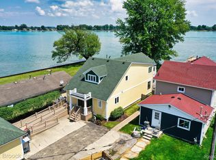 9245 River Rd, Algonac, MI 48001