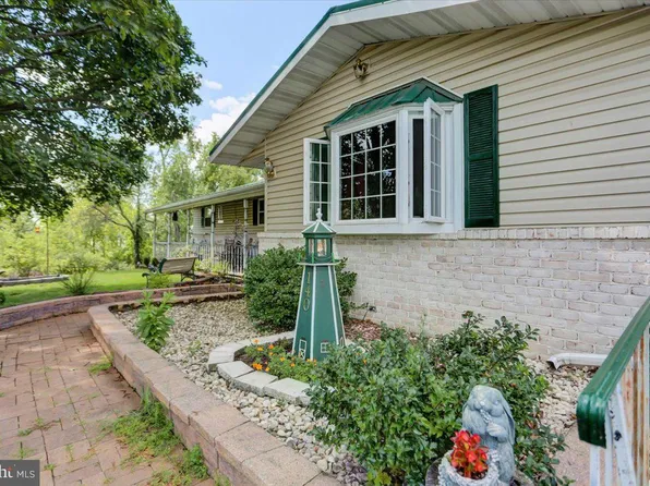140 Oak Hill Rd, Carlisle, PA 17015