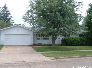 617 Mead St, Eau Claire, WI 54703