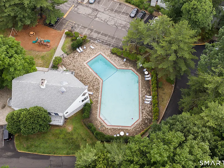 5 Staunton Ct #B — Photo 29