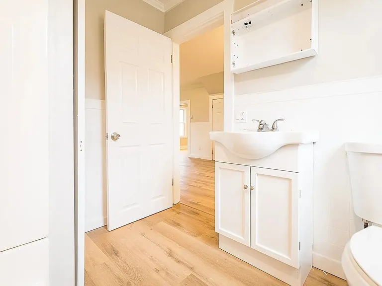 140 North St — Photo 12