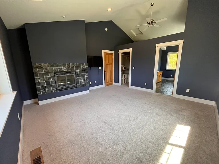 55219 Huntington Rd — Photo 15