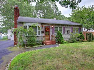 1327 Minerva Ave, West Islip, NY 11795