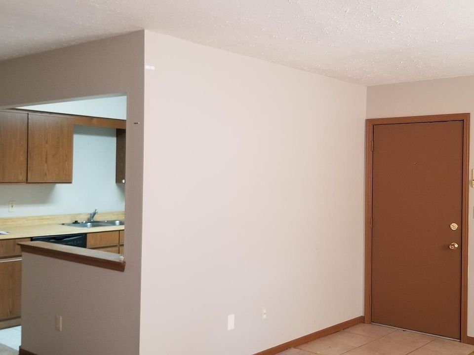 1st image of 3894 Indian Run Dr #1