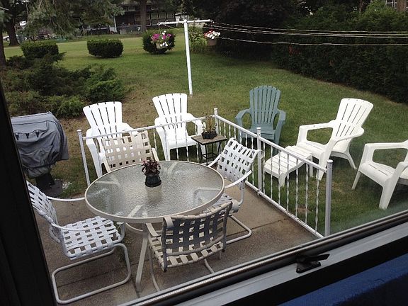 5th image of 2827 Fir Ln