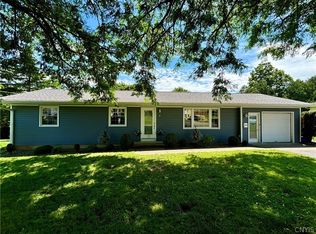 8 Regency Rd, New Hartford, NY 13413