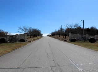 1901 River Oak Dr, Kingston, OK 73439