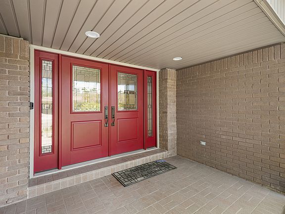 3rd image of 2931 E Robidoux Rd S