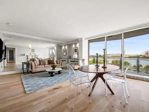 330 Beacon St #72, Boston, MA 02116