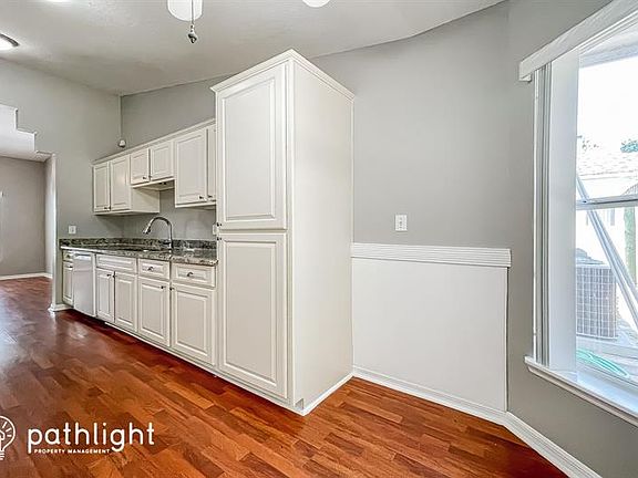 3rd image of 5324 73rd St N