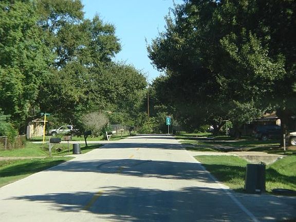 3rd image of 14227 Kittydale Dr