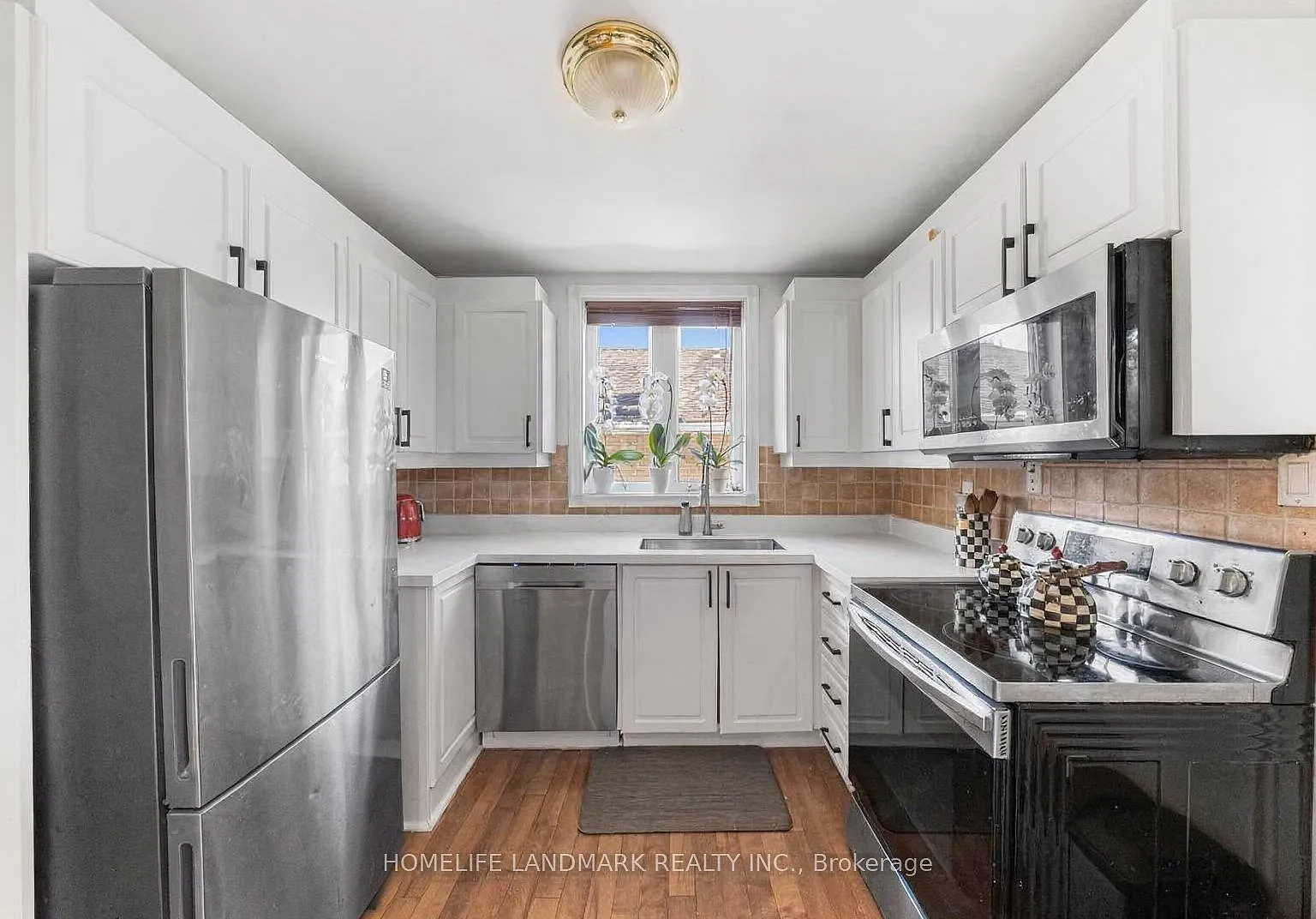 3 bed, $3,200 — Photo 4