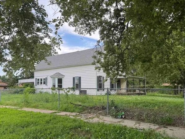 317 E Ross St, Clearwater, KS 67026