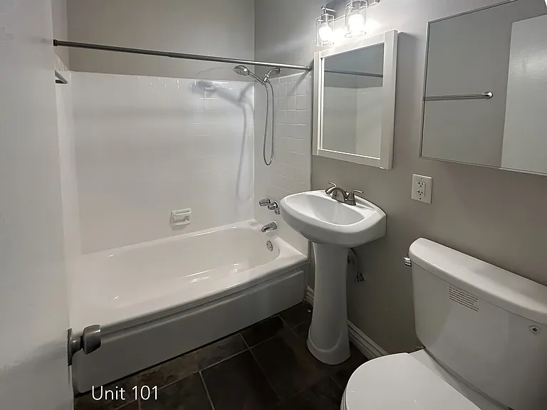 7510 Hollywood Blvd. Apartments — Photo 24