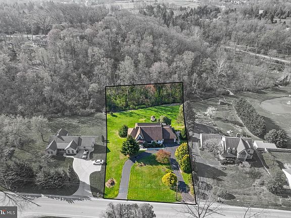 3rd image of 80 Tyler Run Rd