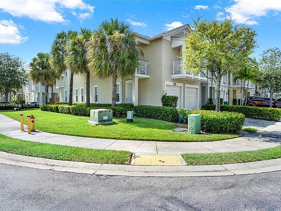 5th image of 7500 NW 107th Pl
