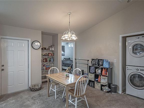 4th image of 27330 Chinquapin Dr