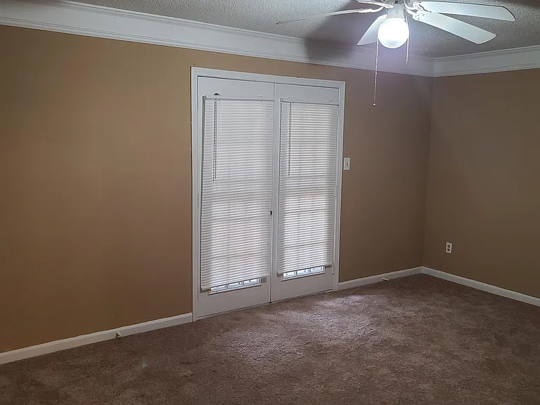 5791 Plum Valley Dr — Photo 7