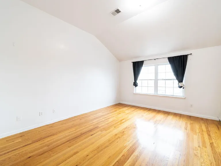 55 Western Ave #2 — Photo 2