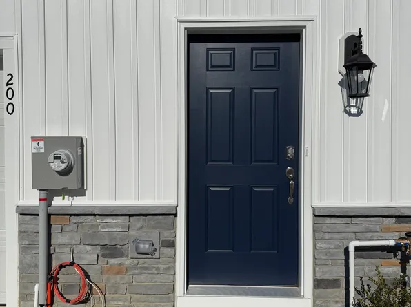 124 Essex Dr, Sicklerville, NJ