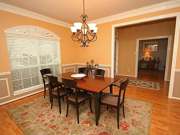 5th image of 1315 Cedar Terrace Ct