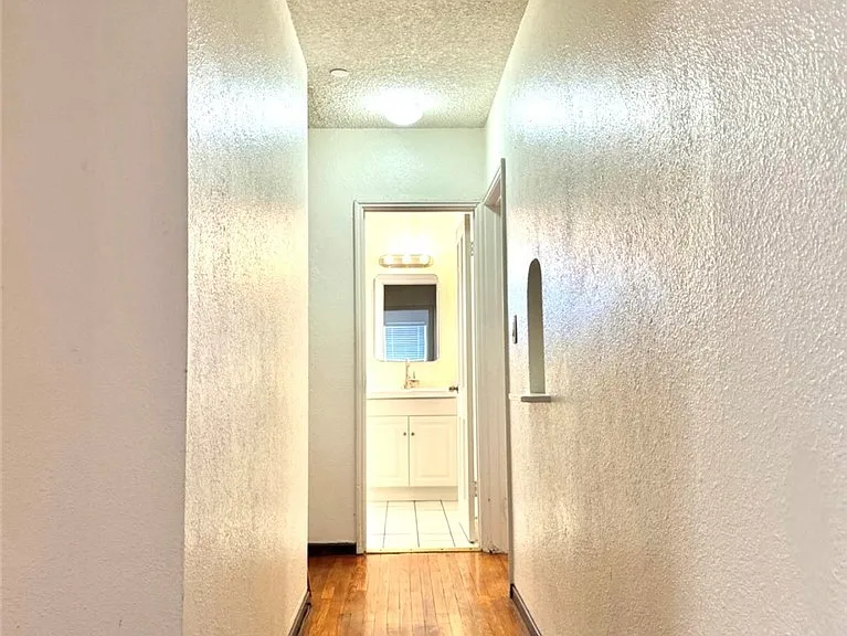 141 W Fairview Ave — Photo 16