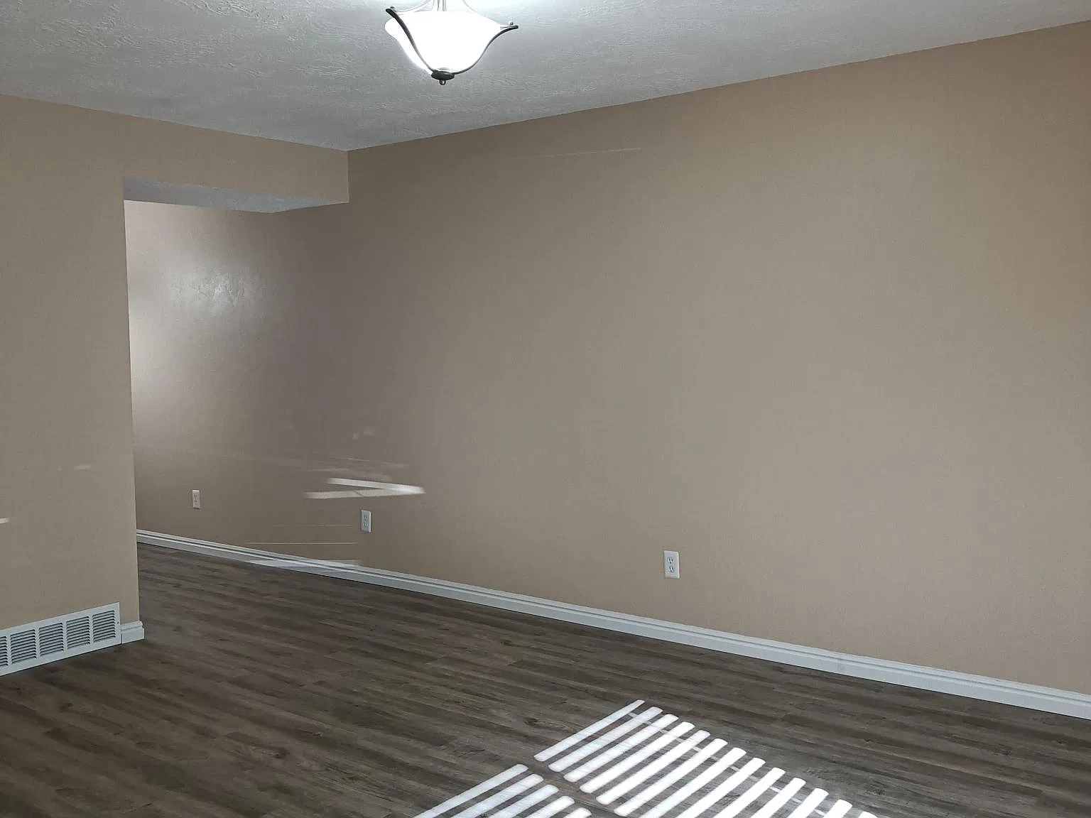 1305 Monroe Blvd — Photo 4