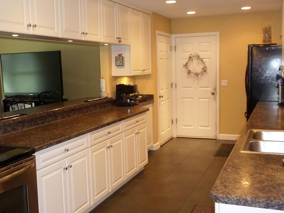 1st image of 1720 Marshlyn Ct
