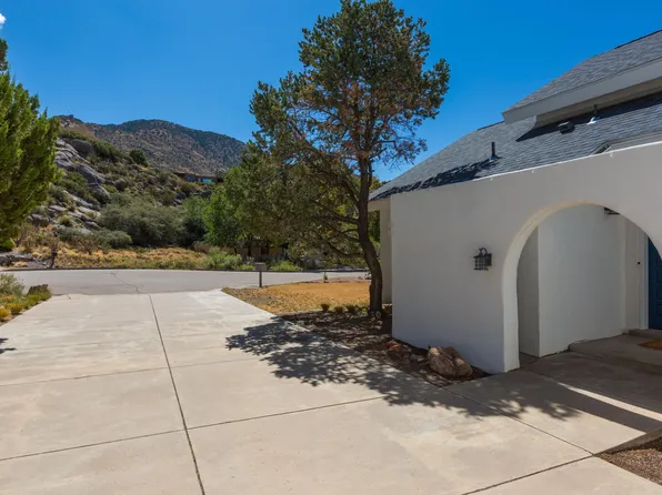 4421 Hidden Valley Ct NE, Albuquerque, NM 87111