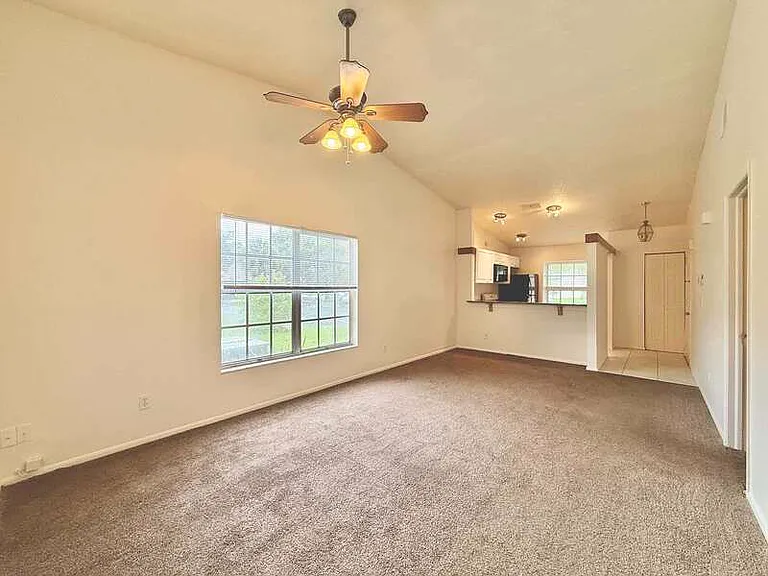 599 Capistrano Ct — Photo 9
