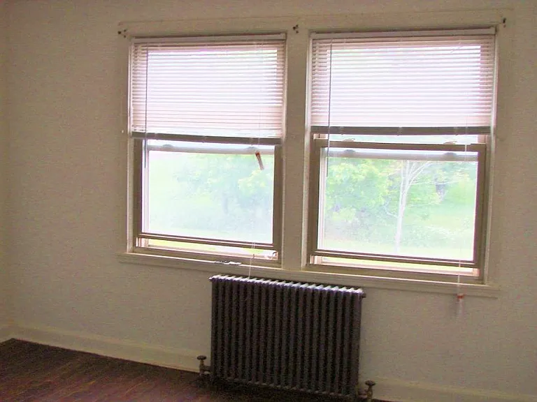 61 Cedar St — Photo 3