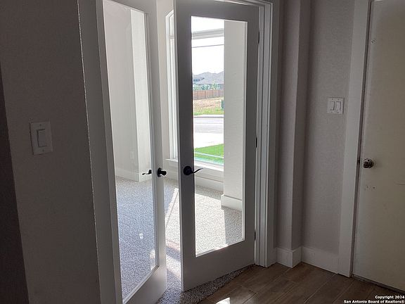 3rd image of 6935 COMANCHE View