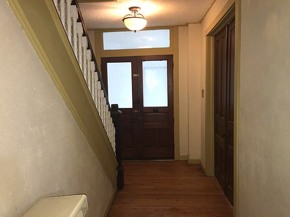 2nd image of 559 Hennepin St