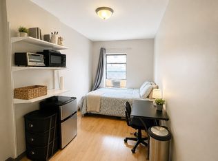 307 E 14th St #304, New York, NY 10003