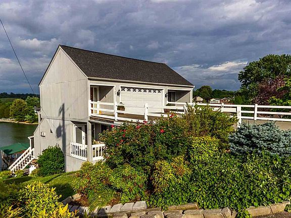 2nd image of 2784 Scenic Lake Cir