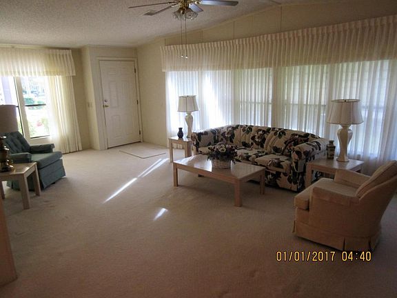 2nd image of 7853 SE Saratoga Dr