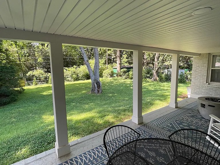 4665 Park Ave — Photo 3
