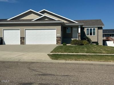 4800 Windsor St, Bismarck, ND, 58503