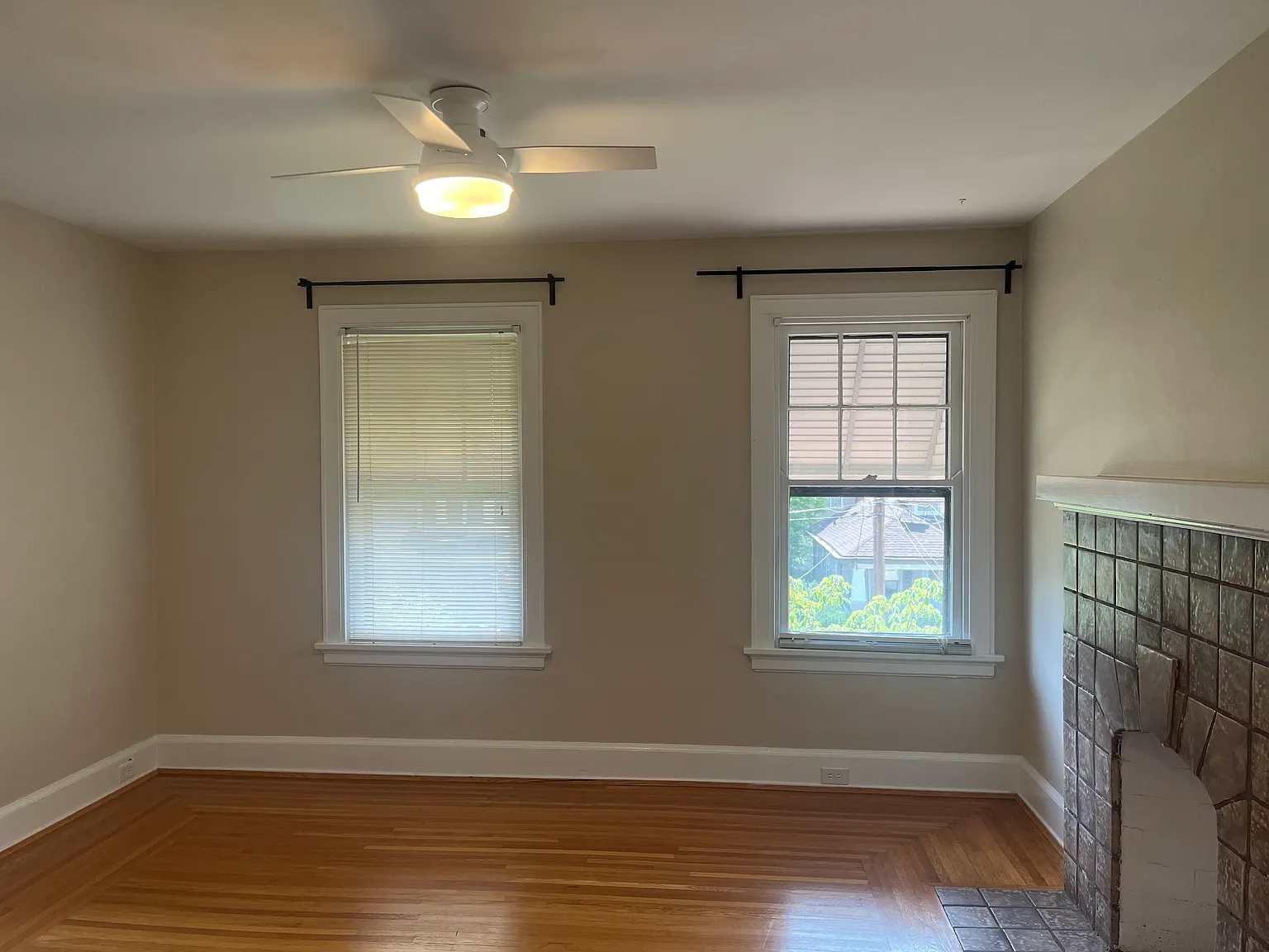3 bed, $2,350 — Photo 2