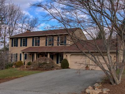 5305 Doe Run Rd, Roanoke, VA, 24018