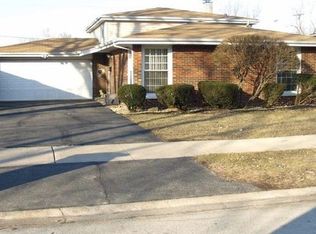 15516 Sunset Dr, Dolton, IL